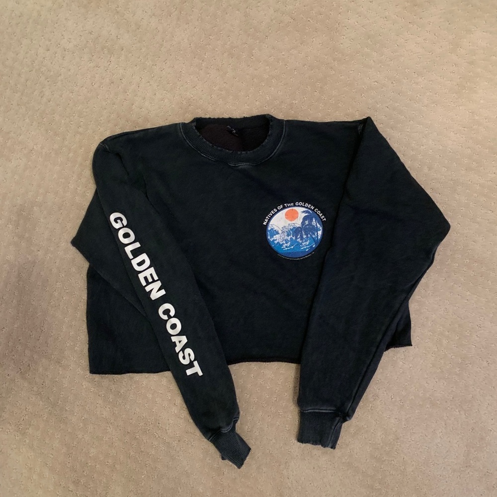 Brandy Melville Cropped sweatshirt